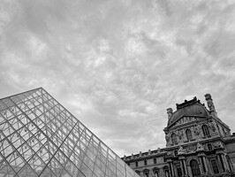 2024 05 Louvre 001 BW